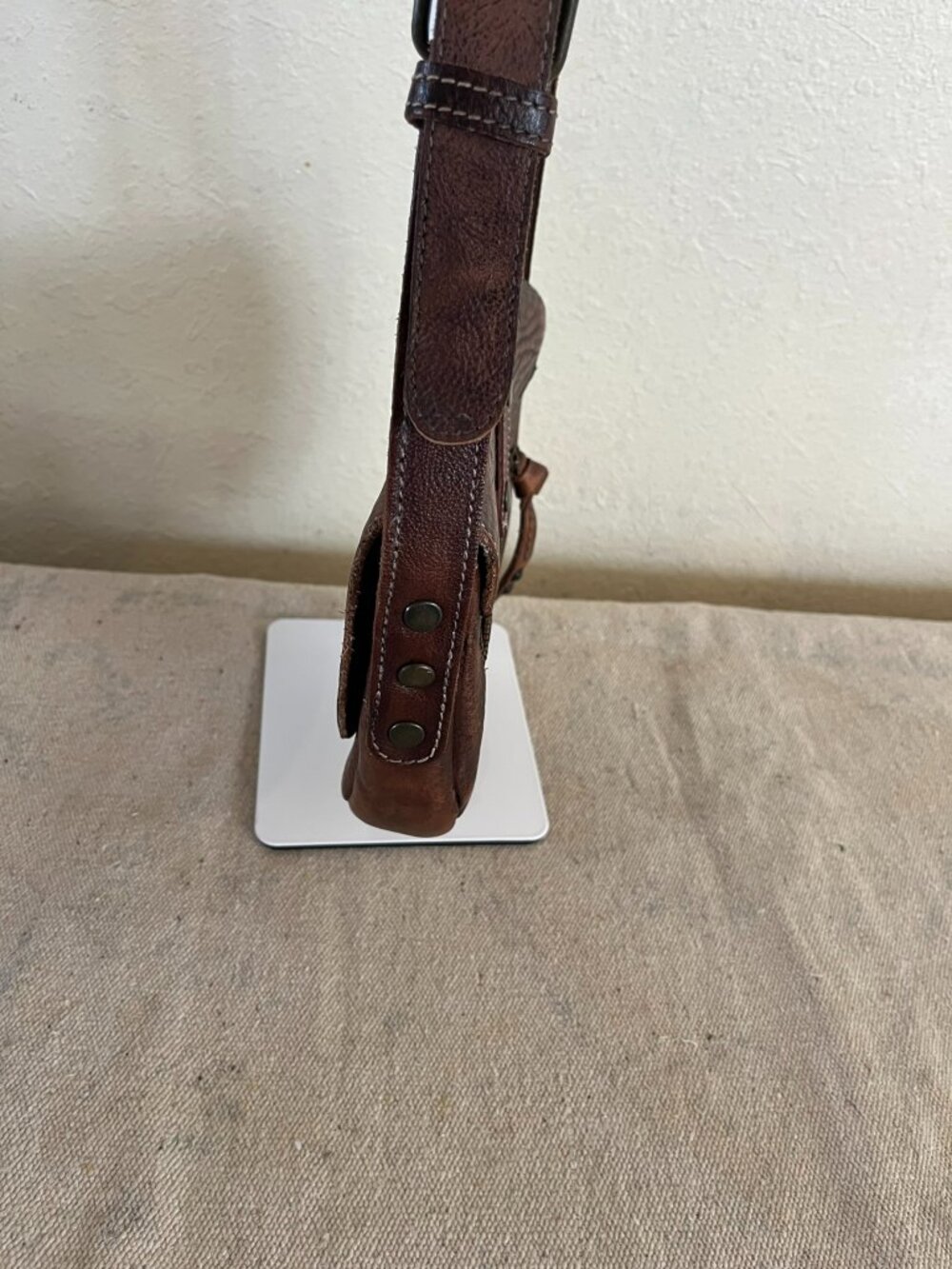 Bedstu Woman's brown Shoreline Crossbody Bag - Picture 9 of 14